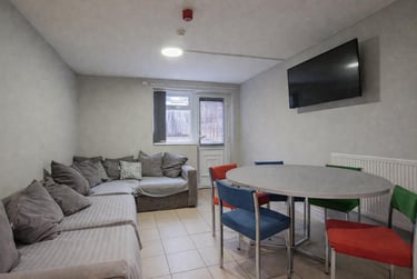 7 bed house, Treherbert Street, Cathays, Cardiff, CF244JN - Image 1